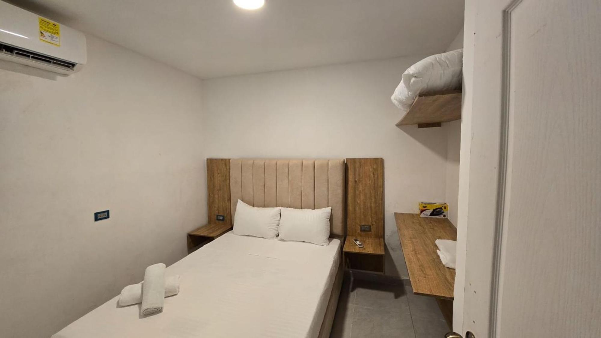 Oceanfront Loft In High Level Neighborhood